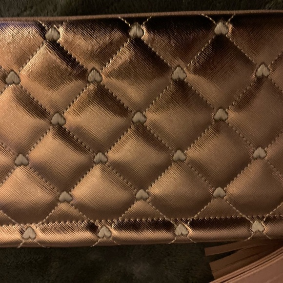 Betsey Johnson Rose Gold Quilted Wristlet with cute heart detail - Picture 2 of 3